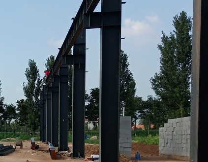 Rangka Atap Baja Galvanis yang Dicat Lumbung Logam Prefab Modern