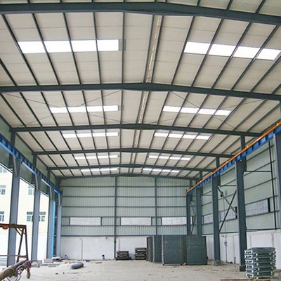 Bengkel Struktur Baja Dicat Dengan Jendela Paduan Aluminium