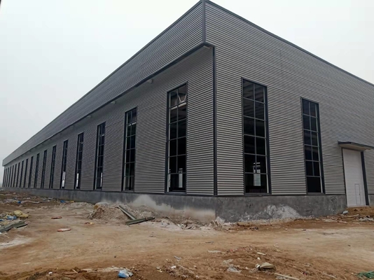 Lokakarya Struktur Baja Canai Panas, Gudang Pra Produksi Louver Logam