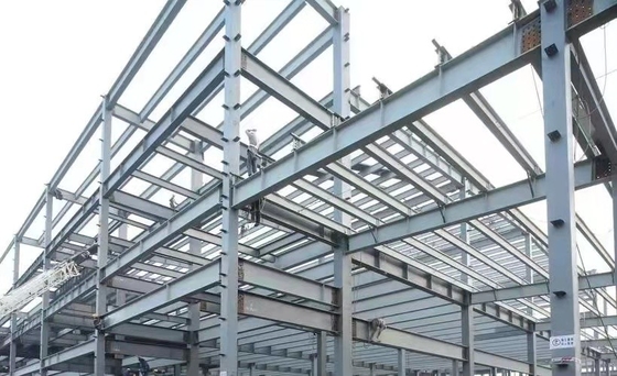 Struktur Baja Prefab Sistem Carpark Proyek Konstruksi Bangunan Logam