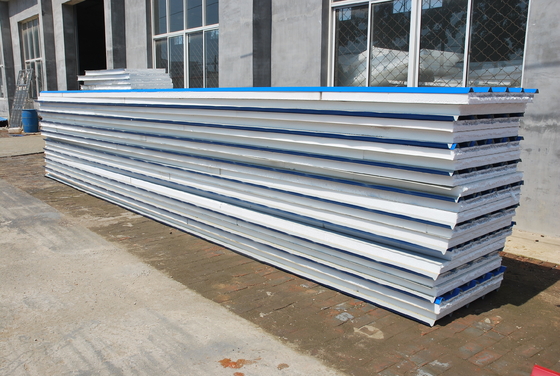 Q355B 50m2 Konstruksi Gudang Struktur Baja Prefab Dua Lantai